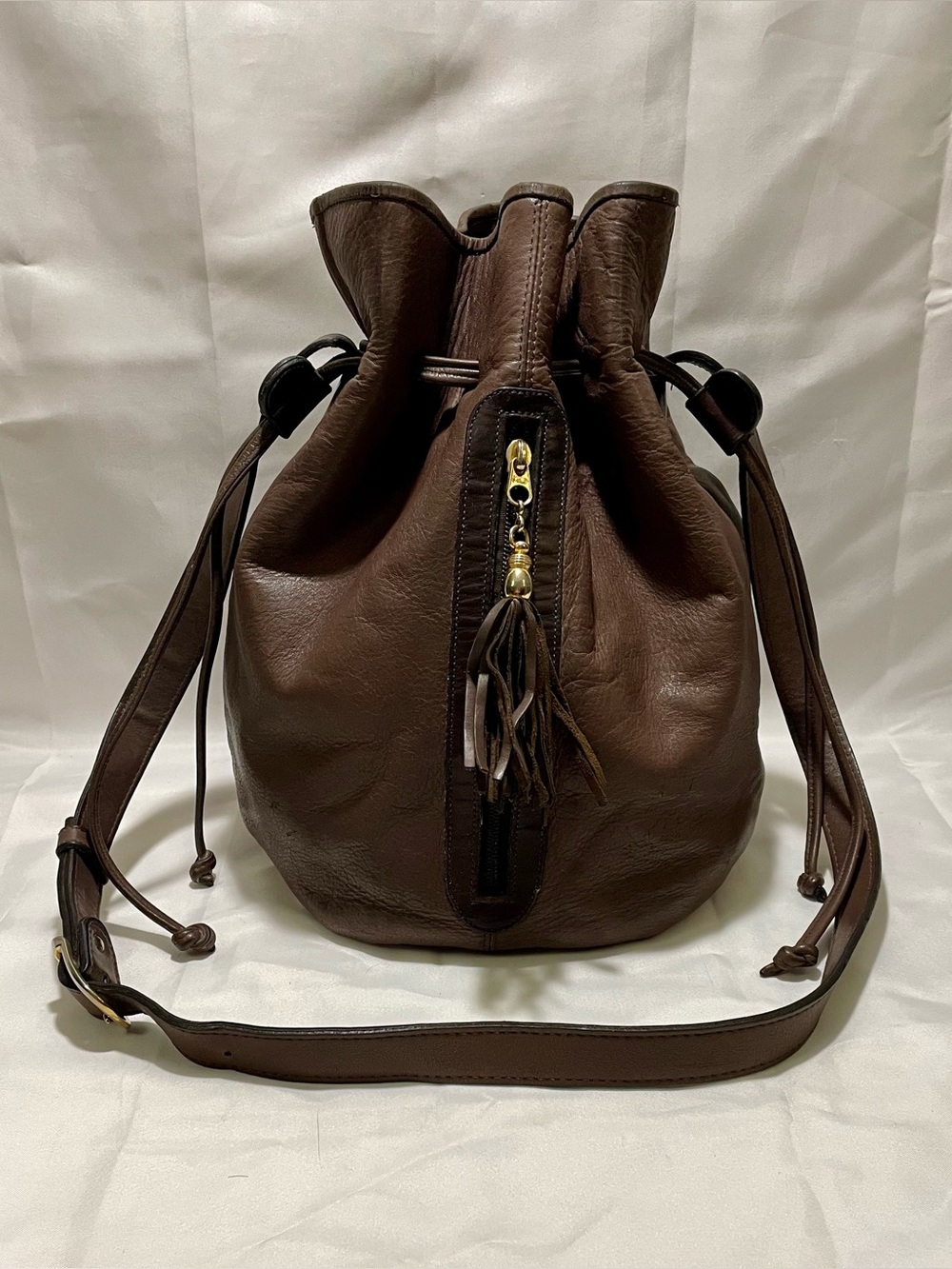Ugo Santini -  Argentine Leather Drawstring Bucket Bag ✨VINTAGE✨